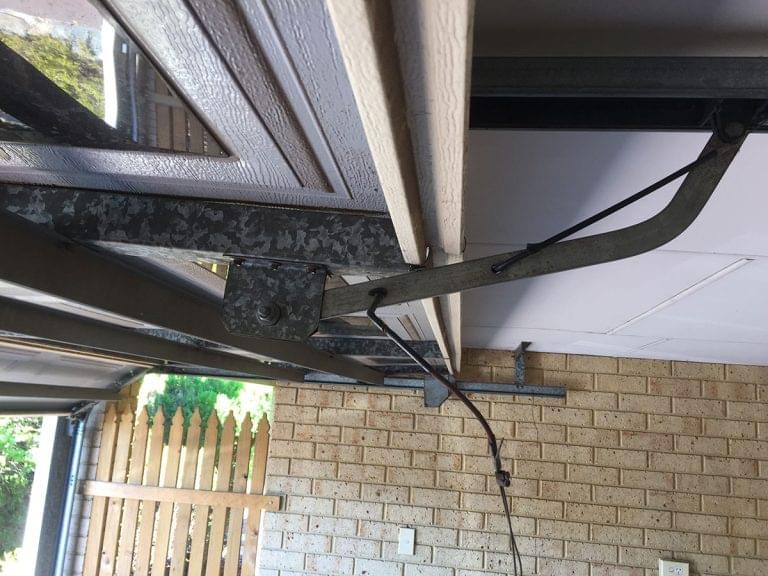 Garage Door Repairs for your Automatic Garage Doors in Perth
