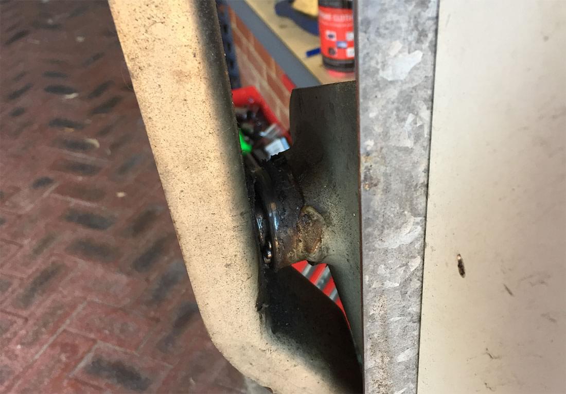 Are you Getting the Garage Door Service Perth Homeowners Prefer?